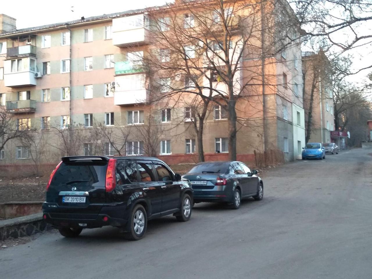 Apartment On Knyahyni Ol'Hy Street Riwne Exterior foto